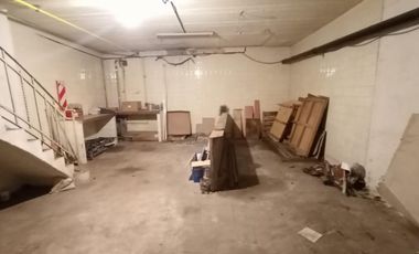 Local en Congreso Sobre calle Solís al 200 Superficie Planta Baja 69 M2 Superficie Sotano 44 M2