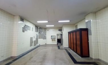 Local en Congreso Sobre calle Solís al 200 Superficie Planta Baja 69 M2 Superficie Sotano 44 M2