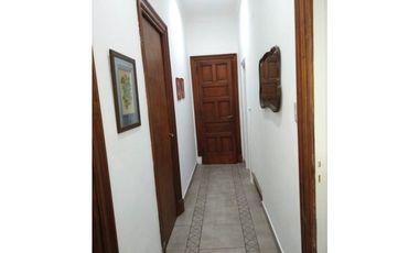 CHALET DE 5 AMBIENTES CON QUINCHO EN CHAUVIN - Toma menor valor -