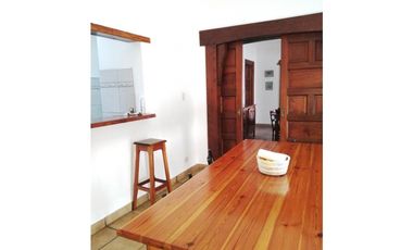 CHALET DE 5 AMBIENTES CON QUINCHO EN CHAUVIN - Toma menor valor -