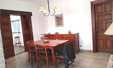 CHALET DE 5 AMBIENTES CON QUINCHO EN CHAUVIN - Toma menor valor -