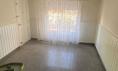 SE VENDE HERMOSA CASA CENTRICA – C. DE PATAGONES