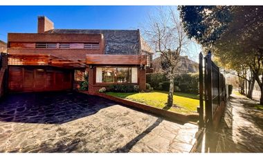 VENTA CASA GÜEMES