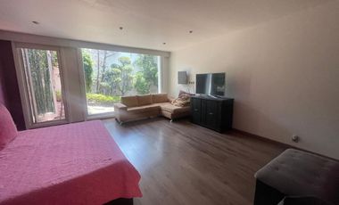 Casa con Alberca en Lomas de Virreyes. UN PISO