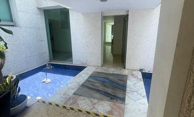 Casa con Alberca en Lomas de Virreyes. UN PISO