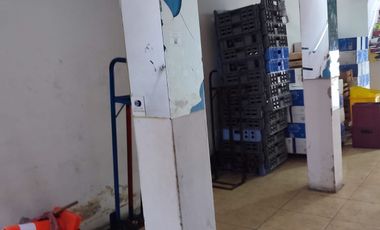 casa de 2 pisos con locales Comerciales/ frente mercado - Callao $215,000