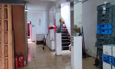 casa de 2 pisos con locales Comerciales/ frente mercado - Callao $215,000