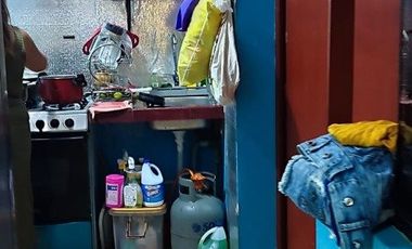 casa de 2 pisos con locales Comerciales/ frente mercado - Callao $215,000
