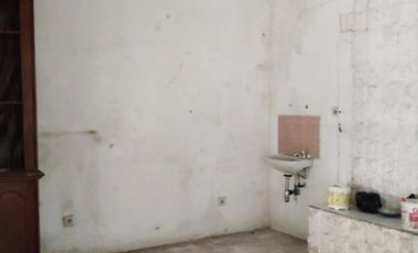 Disewa Rumah Besar Hoek Letak Strategis