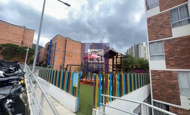 COD. 4513 - SE ARRIENDA APARTAMENTO - BARRIO: MONTEBIANCO