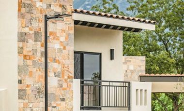 Casas en Venta - Zona Santiago, NL