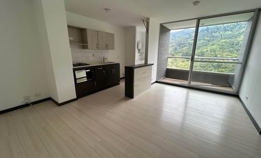 apartamento en arriendo en la aldea. Cod A512088