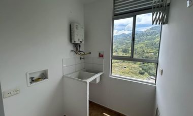 apartamento en arriendo en la aldea. Cod A512088