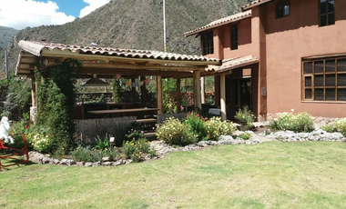 VENDO HERMOSA CASITA EN CONDOMINIO URUBAMBA