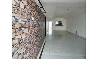 SE VENDE CASA AMPLIA GARUPAL II ETAPA