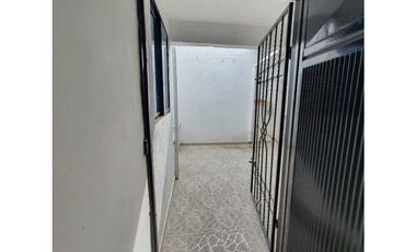 SE VENDE CASA AMPLIA GARUPAL II ETAPA