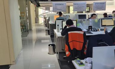 EXCELENTES OFICINAS EN UN EDIFICIO CON SEGURIDAD Y RECEPCIÓN EN PLANTA BAJA 581.00M2