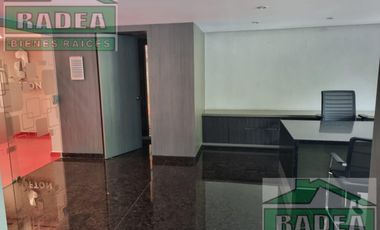 EXCELENTES OFICINAS EN UN EDIFICIO CON SEGURIDAD Y RECEPCIÓN EN PLANTA BAJA 581.00M2