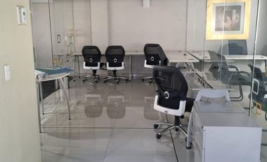EXCELENTES OFICINAS EN UN EDIFICIO CON SEGURIDAD Y RECEPCIÓN EN PLANTA BAJA 581.00M2