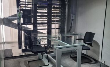EXCELENTES OFICINAS EN UN EDIFICIO CON SEGURIDAD Y RECEPCIÓN EN PLANTA BAJA 581.00M2