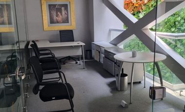 EXCELENTES OFICINAS EN UN EDIFICIO CON SEGURIDAD Y RECEPCIÓN EN PLANTA BAJA 581.00M2