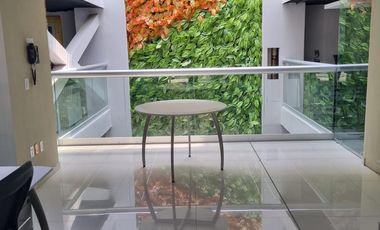 EXCELENTES OFICINAS EN UN EDIFICIO CON SEGURIDAD Y RECEPCIÓN EN PLANTA BAJA 581.00M2