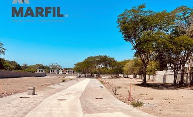 Terrenos en Venta en Coto Privado con Alberca y Terraza Zona Norte de Colima