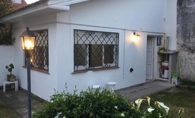 VENDO CASA EN LA PERLA