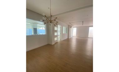 ALQUILO CASA CON PISCINA  LB EN PALMERAS DEL ESTE COSTA DEL ESTE