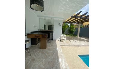 ALQUILO CASA CON PISCINA  LB EN PALMERAS DEL ESTE COSTA DEL ESTE