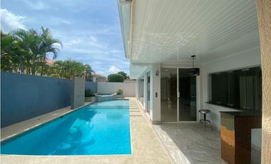 ALQUILO CASA CON PISCINA  LB EN PALMERAS DEL ESTE COSTA DEL ESTE