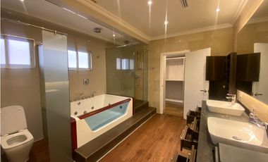 ALQUILO CASA CON PISCINA  LB EN PALMERAS DEL ESTE COSTA DEL ESTE