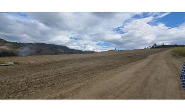 amplio terreno industrial en venta en chaullabamba machangara