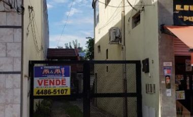 Casa Fondo en venta en Isidro Casanova