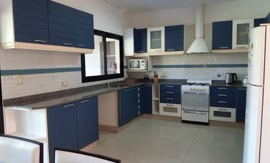 Casa en venta en Francisco Alvarez