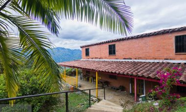 FINCA en VENTA en Girardota Vereda juan Cojo