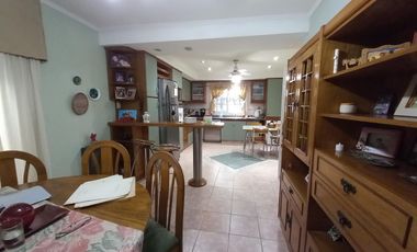 Excelente casa en venta en Florencio Varela