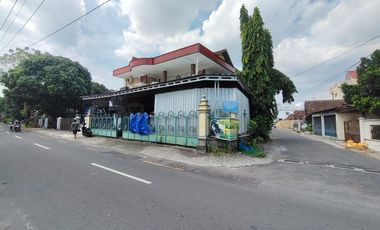 Rumah Tepi jalan Dikontrakan Jogja Kota