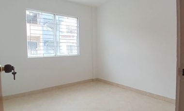 casa en arriendo en bretaña. Cod A123337
