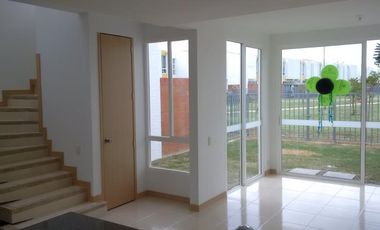 casa condominio en arriendo en el castillo. Cod A2002