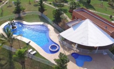 casa condominio en arriendo en el castillo. Cod A2002