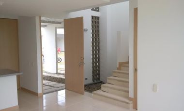 casa condominio en arriendo en el castillo. Cod A2002