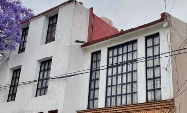 Venta de linda casa  Colonial  para Remodelar en Ciudad Brisas