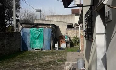 Casa en Venta en Lonchamps  A 10 cuadras de la Serenisima
