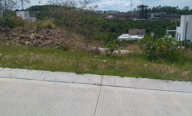 En Venta Terreno en Real de Juriquilla, 334.99 M2, Dos Frentes, Gran Ubicación !
