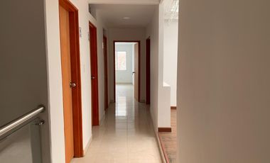 oficina en arriendo en versalles. Cod A108157