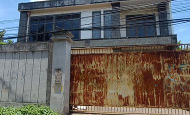 GEDUNG RUKAN COK AGUNG TRESNA DAN DEWI MADRI RENON DENPASAR, BALI