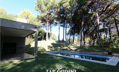 VENTA CASA 4 AMBIENTES PINAMAR