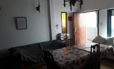 VENTA DE CASA 6 AMBIENTES MÁS LOCAL COMERCIAL - TODOS LOS DESTINOS - 320 M2 - MONTE GRANDE APTO A CREDITO