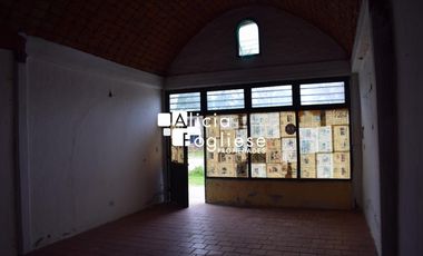 Local con Vivienda Sobre Avenida 3